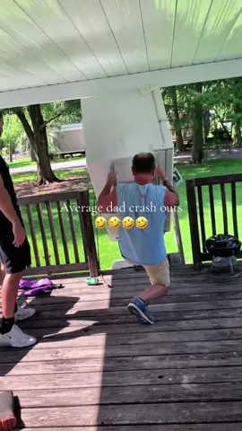 Dad crashing out🤣🤣🤣#crashingout #oldman #crashout #blowthisup #funnyvideos 