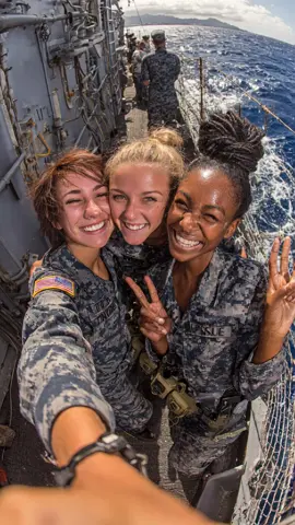 Female soldier in USA #usa #american #femalesoldier #usaarmy #militarylife 