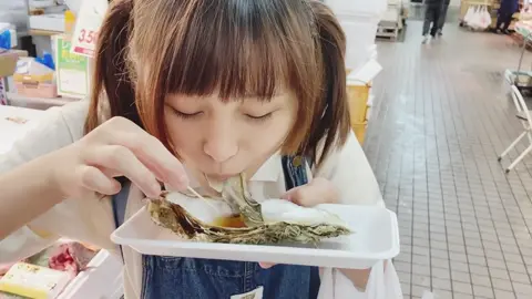 【食べ歩き】市場の新鮮な生牡蠣が最高すぎた！#大食い #mukbang #大胃王 #asmr #ryomaASMR #shorts