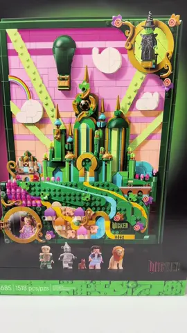 @LEGO build Emerald City Wall Art.💚🩷🩷 this was a cute and fun build! #lego #wicked #fyp #legotiktok #hobby 