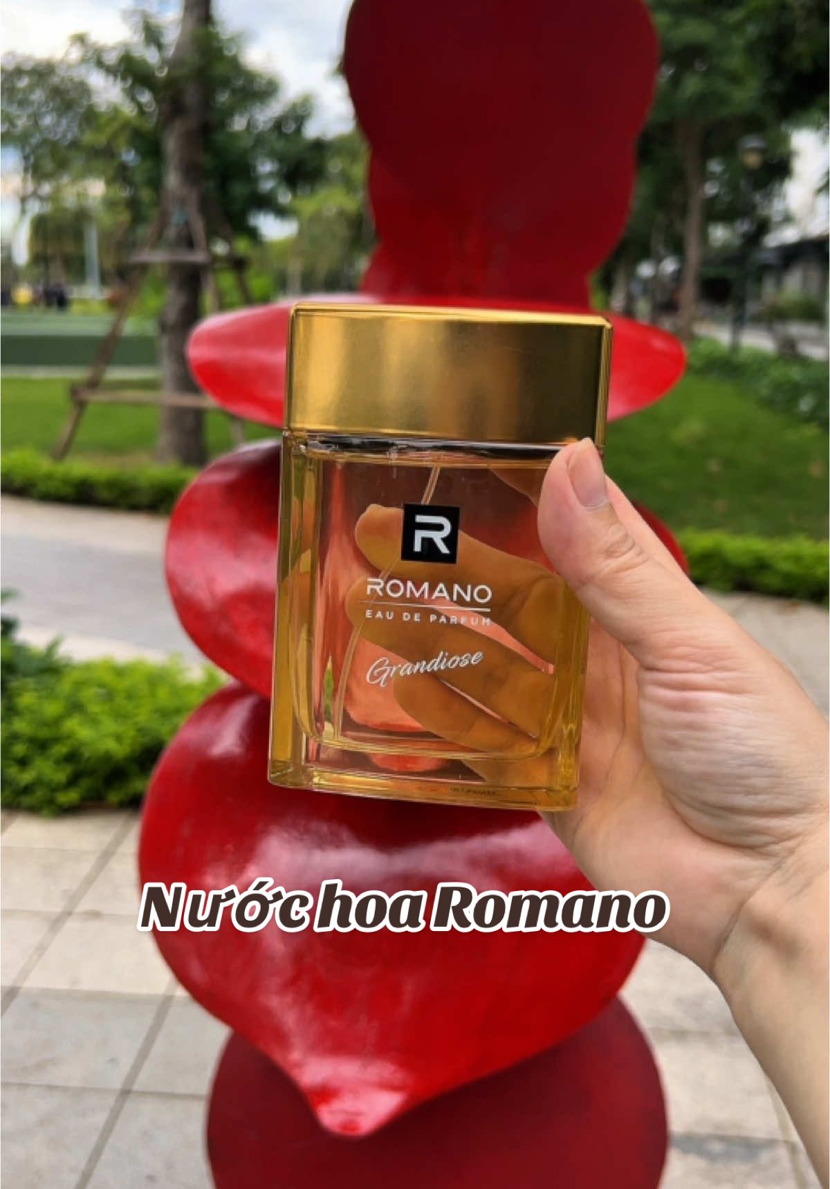 Nước hoa giá bình dân mà thơm sang trọng nam tính #thuanhhp #nuochoaromano #nuochoanamcaocap #nuochoanamchinhhang 