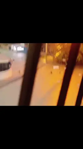 Aquí los chicos cabeza dura !! Ojalá los padres fueran como antes . El alma me salió del cuerpo en esos minutos. #alamo #santodomingooeste #lluvia #inhundacion #santodomingo 