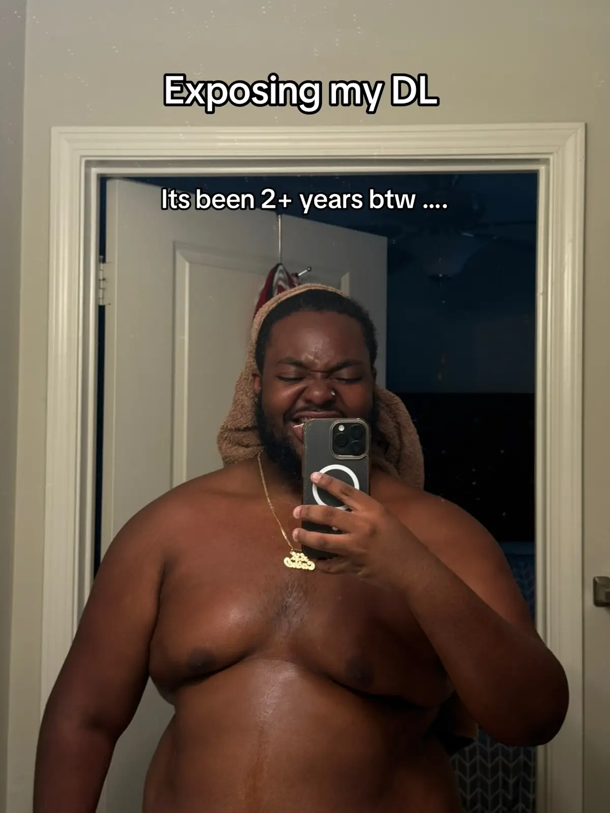 YALL KNOW BETTER …. I LIKE MY MAN WITH A PURSE THANG YAAA 🤏🏾😂#fyp #funny #dl #exposing 