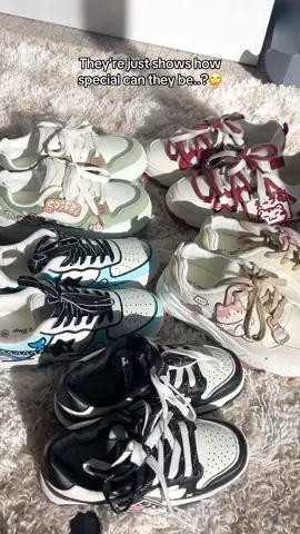 But they have cute designs on them 😭😭😭#shoesforwomen #chunkysneakersforwomen #boboshouse #chunkysneakers 