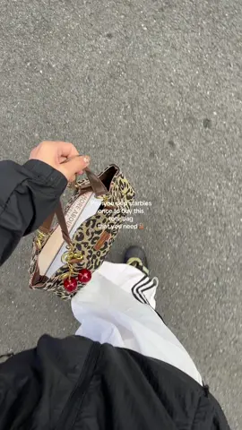 This tote bag is everything! The size is perfect for carrying all my essentials! The material feels high-quality😍❤️#workbag #unibag #totebags #purse #bag #handbag #handbags #crossbodybag #crossbodypurse #shoulderbag #whatsinmybag #whatsinmypurse #cute #toocute #fashion #viral #bagessentials #bagcollection #bags #unibag #schoolbag #workbag #MomsofTikTok #spotlight #spotlightfinds #tiktokshopblackfriday #blackfridaydeals #tiktokshopmademebuyit #tiktokshopbacktoschool #tiktokshoploveatfirstfind 