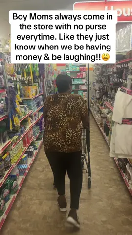 Talking about she just needed the cart to lean on#😂 #billydakidd79 #taurus♉️ #fyp #trending  