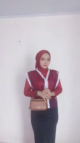 Jims honey lagi ambyar harganya langsung co best #tas #taswanita #promomakangajian #sale #fyppppppppppppppppppppppp 