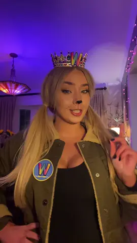 Last minute Halloween costume idea: Arte Fact Curio Shop owner from Webkinz #halloweencostume #webkinz #nostalgia #halloween 