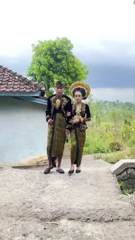 Payas sasak dong ya 🥰🥰#mualombok #muahitslombok #emmamakeup💄💄 #lomboktiktok #fyp 