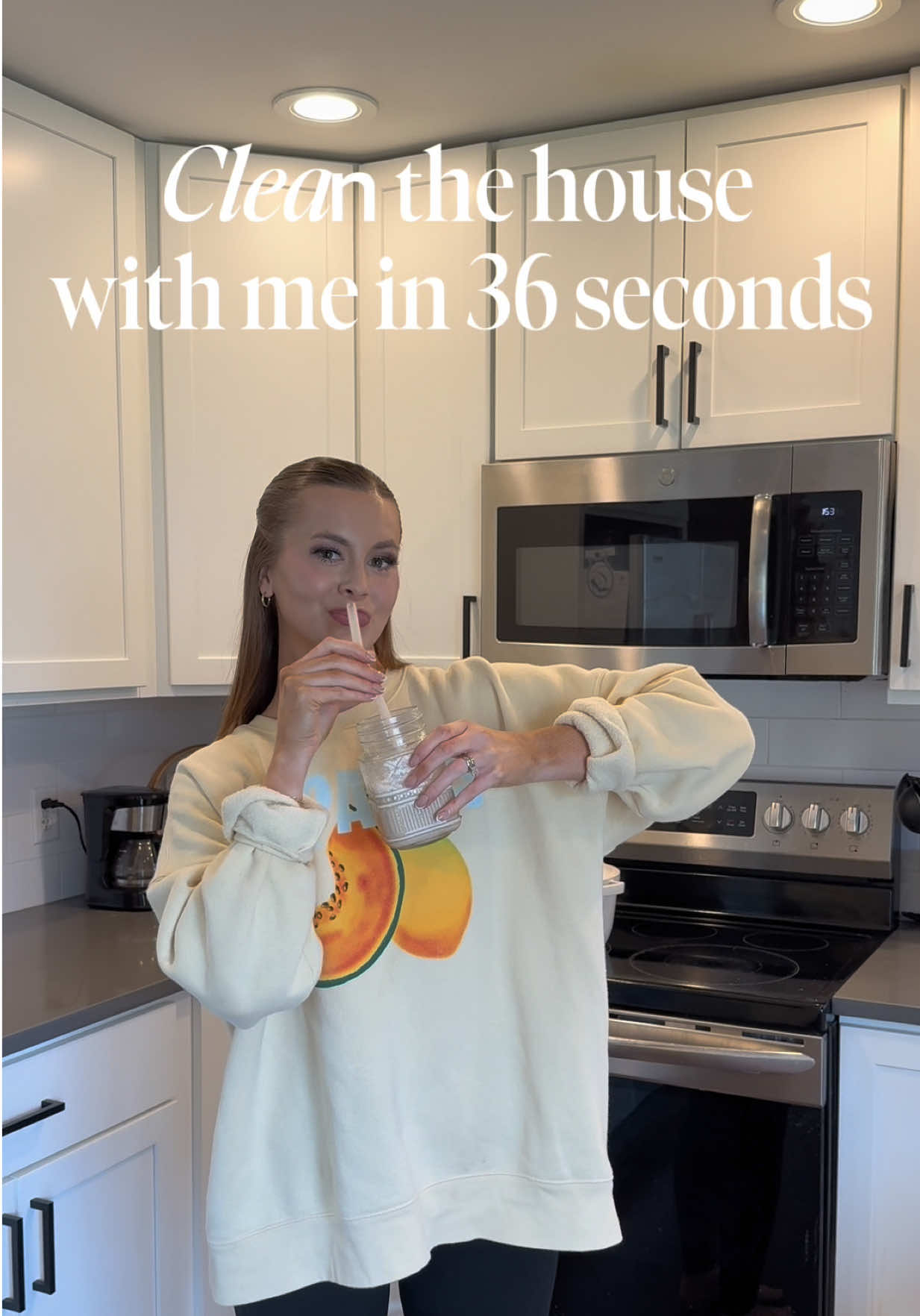 Clean the house with me while I’m home without kids (😱)  #MomsofTikTok #cleaningtiktok #cleanwithme #Vlog #momvlog 