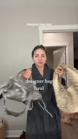 fall bag haul! @The RealReal @Vivrelle  vivrelle code: ALEXAGANTZ for first month free!! #designerbags #therealreal #shoppinghaul 
