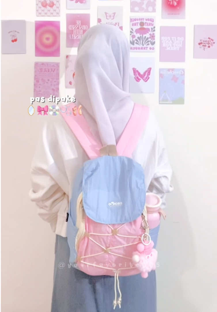 Kicik tapi muat banyak banget✨ Dan yang paling penting... ga takut buku basah, soalnya backpacknya anti air😋🫶🏻@Gechoo #gechoo #tashannie #tiktok #gajiansale #promoguncang1010 