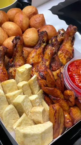 Comfort food box  Grilled chicken, puff puff, fried plantain, fried yam and sauce. #tiktokcooks #tiktokfood #nigeriantiktok #LIVEIncentiveProgram #LIVEMonetization 