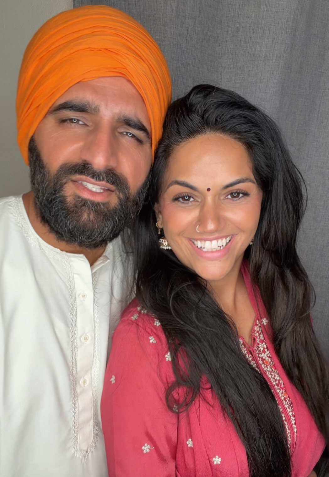 For everyone that likes him in the Parna! 🙏🏽🧡 @AmericanJatt 🇺🇸 #punjabitiktok #punjabisong #punjabi #punjabicouple #punjabimuser 