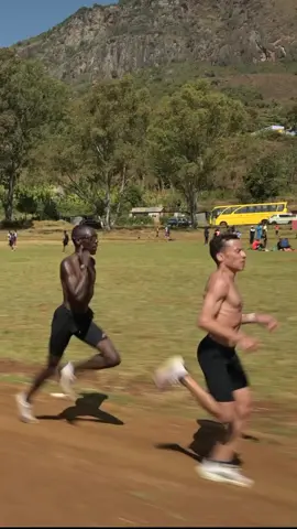 Stride vs cadence ? #fyp #Running #pace2 #fyppppppppppppppppppppppp #strava  ig : mtn_techne