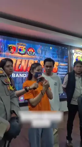 Polresta Bandar Lampung resmi menahan WSP (28), warga Sukaraja, Bumi Waras, sebagai tersangka  atas dugaan penganiayaan terencana terhadap kekasihnya KL (32), dan pelaku mengaku tersakiti karena korban kerap selingkuh, berdasarkan pemeriksaan, serta aksi itu sudah direncanakan sebelumnya, ujar AKBP Erwin, Rabu (22/10/2025).