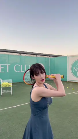 테니스 레슨에 영포티 학생..^^