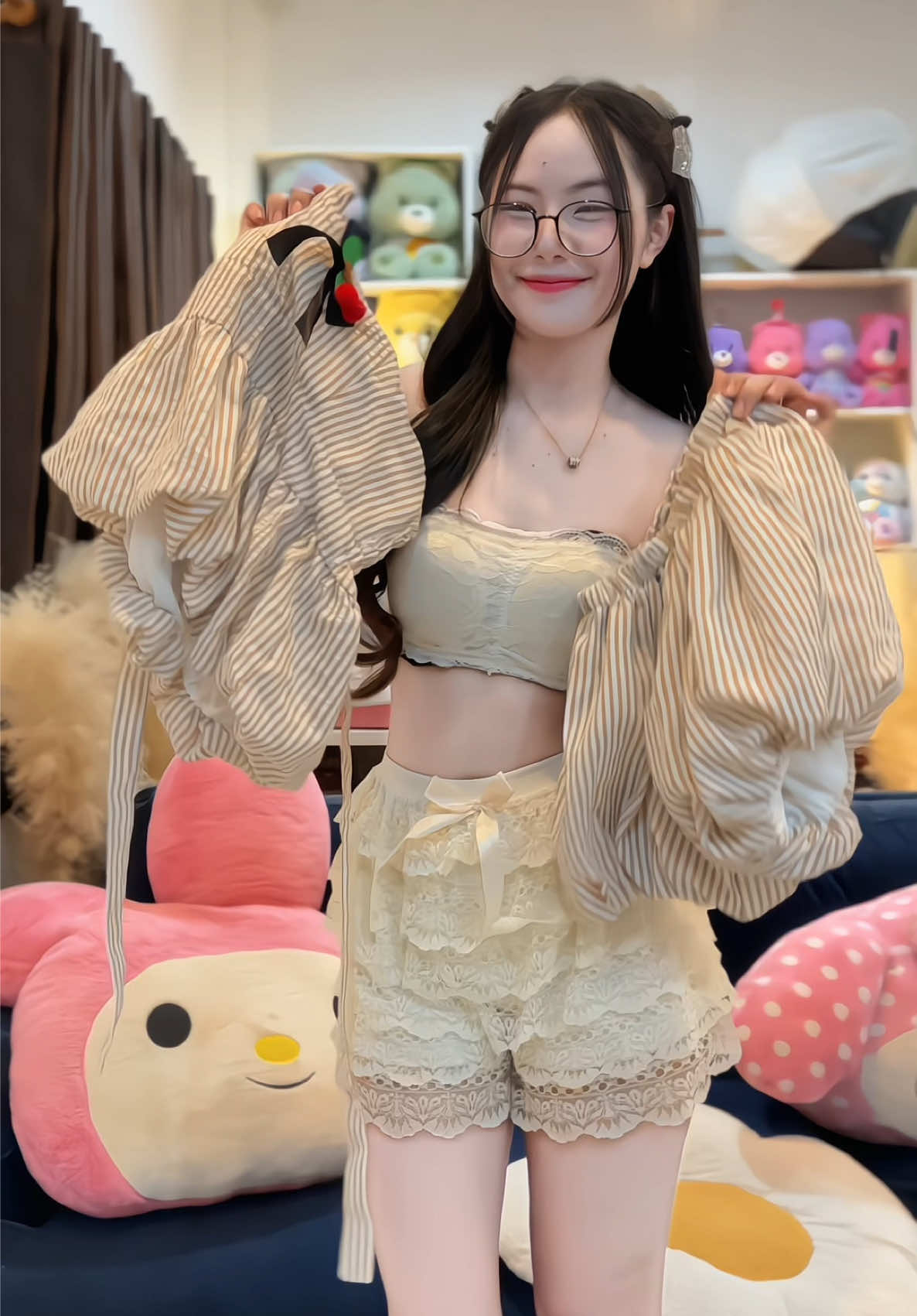 🍒พิกัดกางเกงลูกไม้👉🏻@เช็คชอบกินไข่เจียว🍒 👈🏻จิ้มเลยค้าบ พิกัดชุดปักตะกร้าในคลิปนะคะ #ไอเดียแต่งตัว #OOTD #ชุดเซ็ท2ชิ้น #ชุดเซ็ต #ชุดเซ็ทสวยๆ 