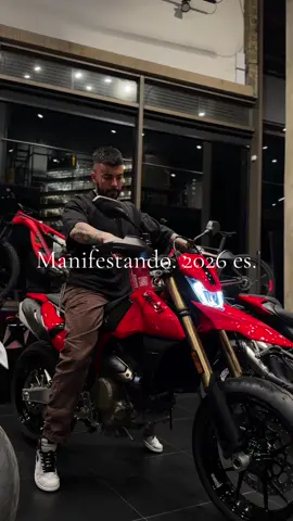 Manifestar, manifestar, hasta que sea realidad. Amén. #moto #ducati #sueños 