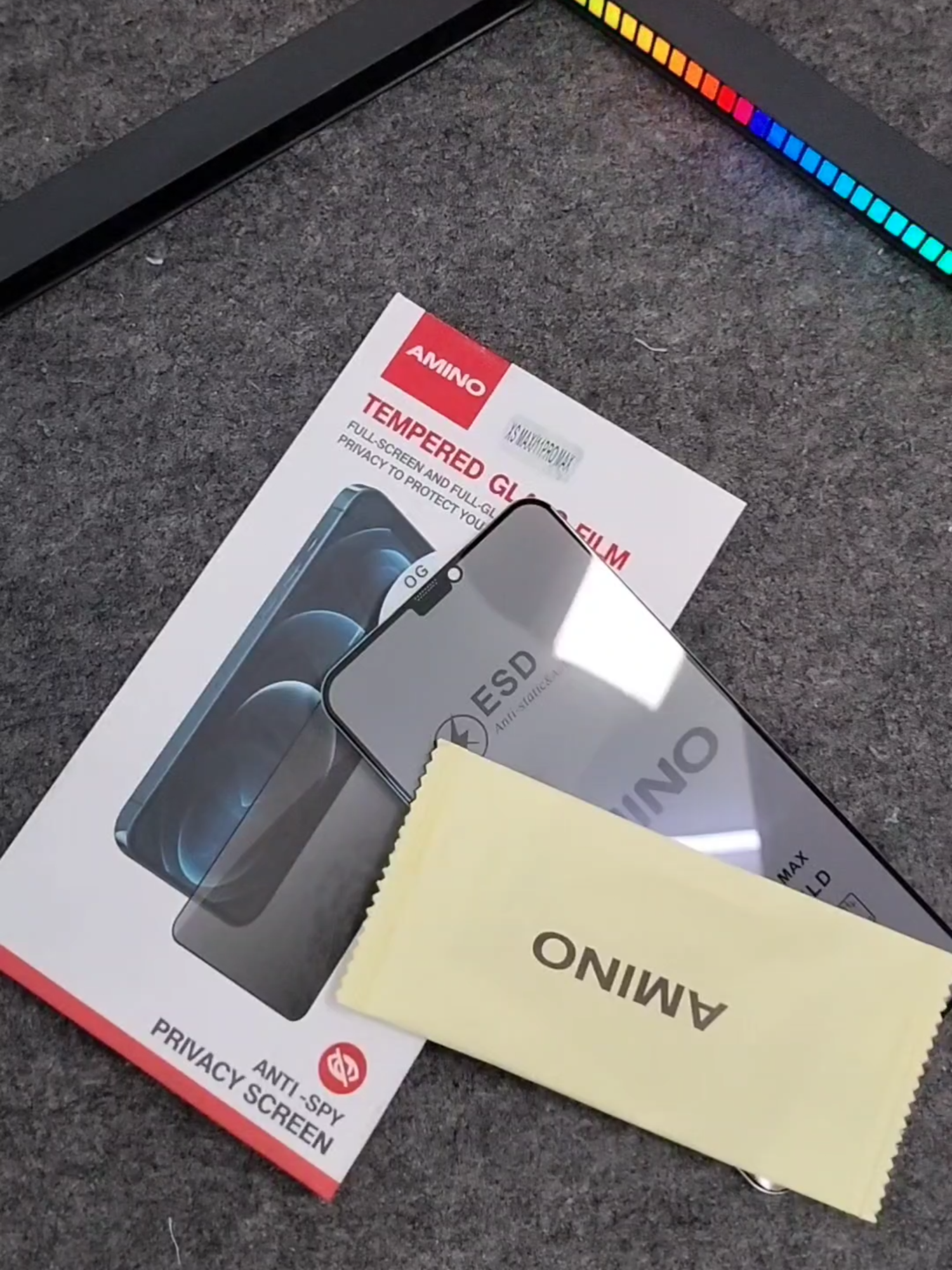 Memberikan keamanan dalam genggaman. Anti spy membuat layar tak bisa diintip. #amino #temperedglass #temperedglassantispy #temperedglassantispyprivacy #temperedglassiphone #pelindunglayar #temperedglassprivacy #temperedglassprivacyglossi #antigores #antigoresiphone #antigoresprivasi #antigoresprivacy #antigoresiphone