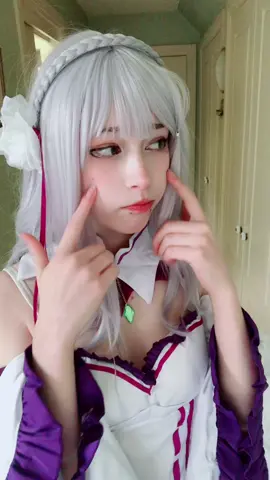 #emiliacosplay #emiliacosplay #rezero #twitchstreamer #cosplay 