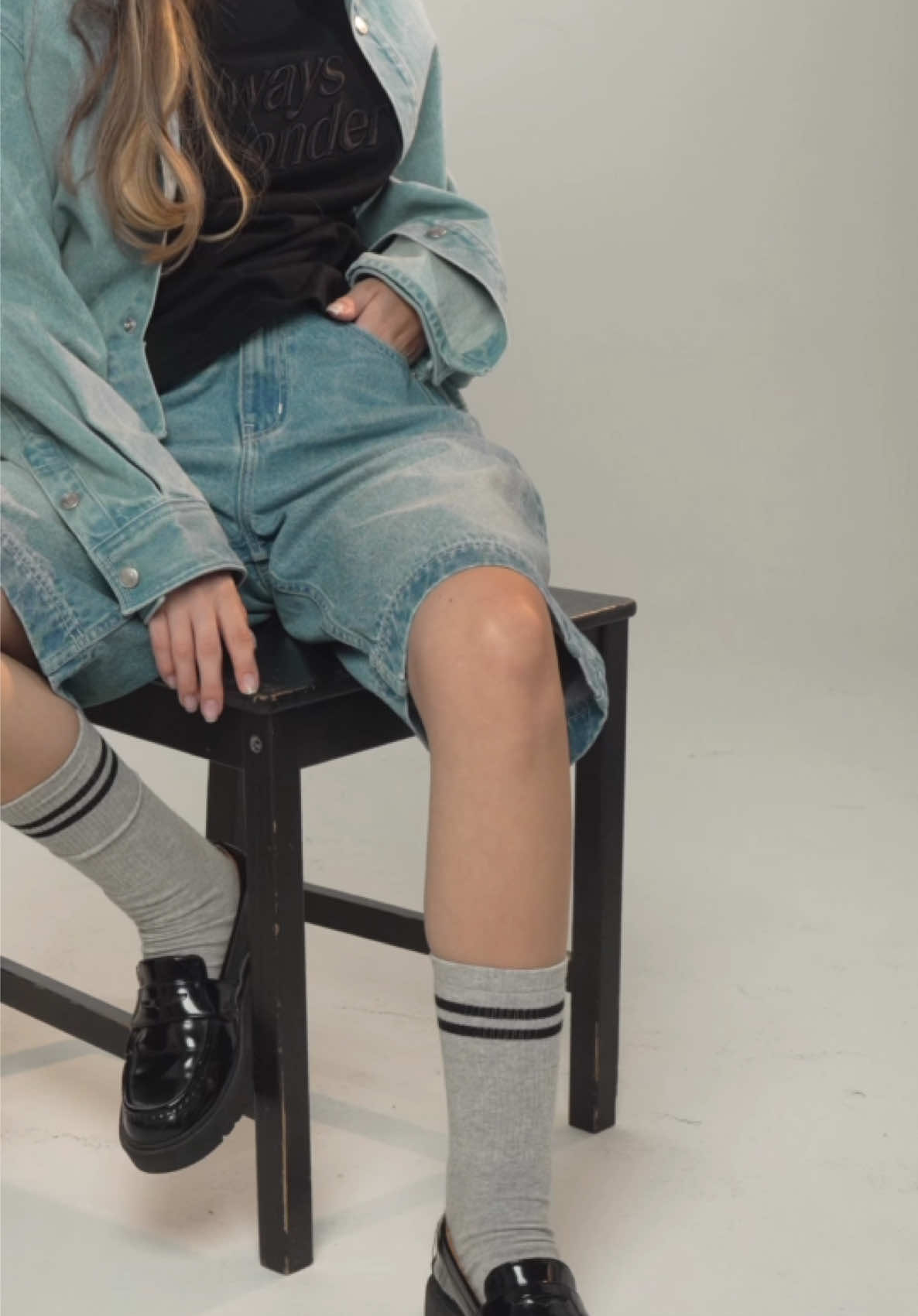 Your best angles deserve your best denim. The ‘Echoes of Her Indigo’ Collection is NOW available on: 🌐 Website: alwayswonder-co.com 🔗 LINE Shopping: alwayswonder.co #EchoesOfHerIndigo #AlwaysWonder #TheDenimEssential