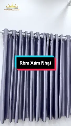 Rèm cửa màu Xám Nhạt chất liệu vải gấm 3 lớp, chống nắng tốt #vuaremgiasi #vuaremcua #vuaremcuagiasi #remcua #remcuaso 