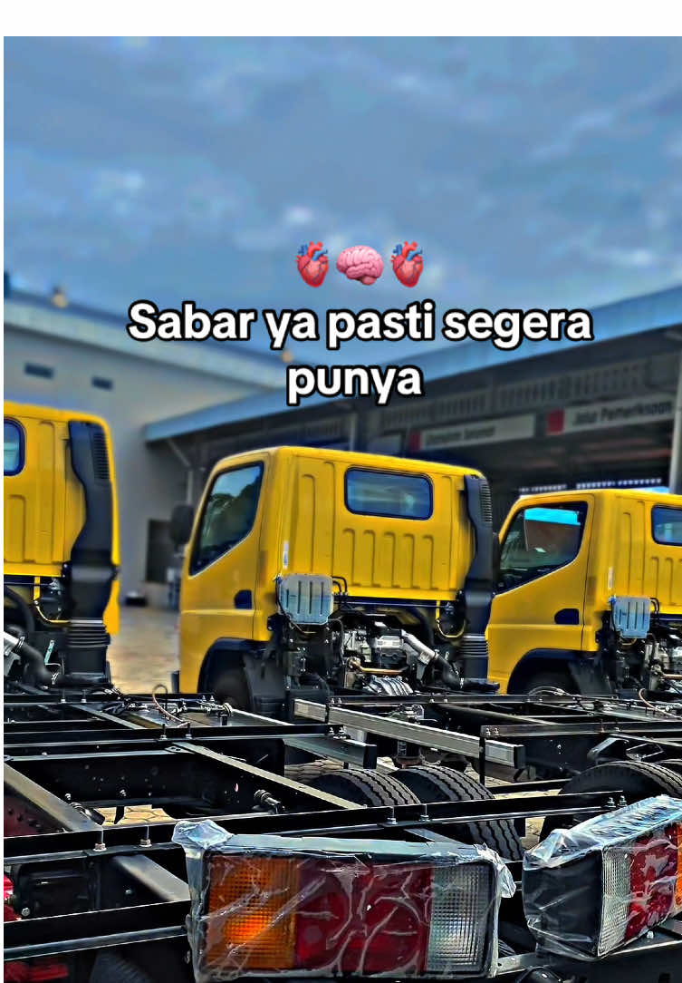 Smoga para peminat canter cepat terwujud canter Euro 4 nya 🙏🏼 #canter #euro 4 #fyp#mitsubishi#fyp