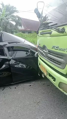 sabar kawan....musibah gak ada yg tau kapan dan dimana...