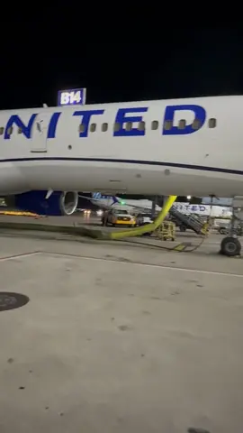 Boeing 757 , one of the Aircrafts that was originally delivered to Continental Airlines back in 1994 and now owned by United Airlines. On its way to Lima Peru 🇵🇪 from IAH Houston TX. #peru🇵🇪 #fypシ #fyp 