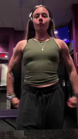 definitely it done yet, so much more work left to do #gym #gymgirl #Fitness #GymTok 