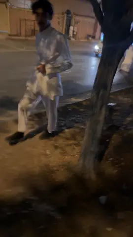 وش فيه زعلان هو؟ #الدخل_المحدود #dddddddddddddddddddddddddddddddddd #الشعب_الصيني_ماله_حل😂😂😂 