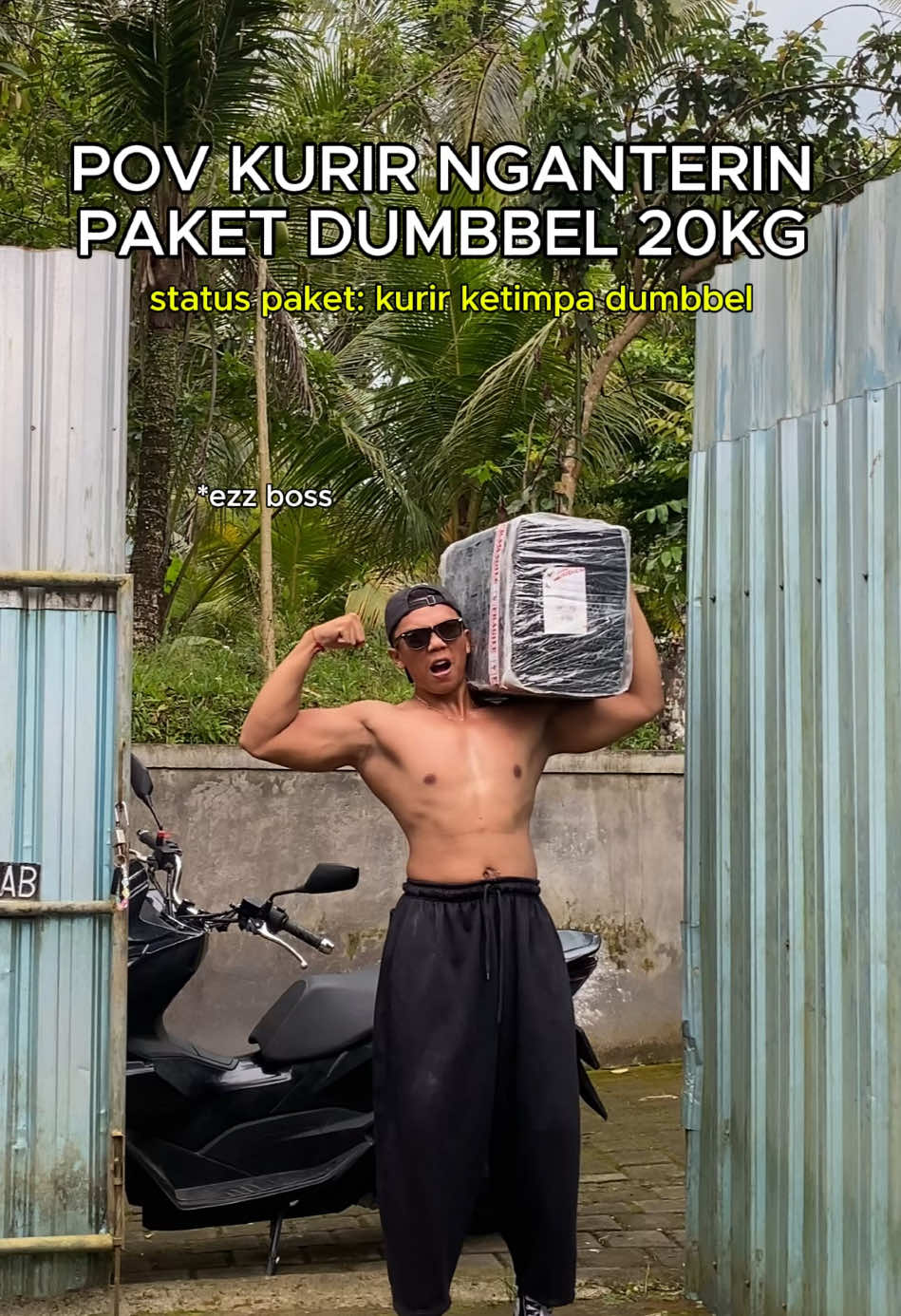 KURIR BAWAIN PAKET DUMBBEL SET 20KG DARI @Head Fitness Indonesia AUTO BEROTOT ABANG KURIRNYA💪😎 Nah buat kalian yang mau punya dumbbel yang berkualitas premium, kokoh dan tentunya kuat, dumbbel set di keranjang kuning ini solusinya💪  Mumpung masih di bulan Oktober nih buruan checkout sekarang, akan ada banyak promo mulai dari diskon besar besaran dan hadiah gratis yang menarik sampai bulan November!