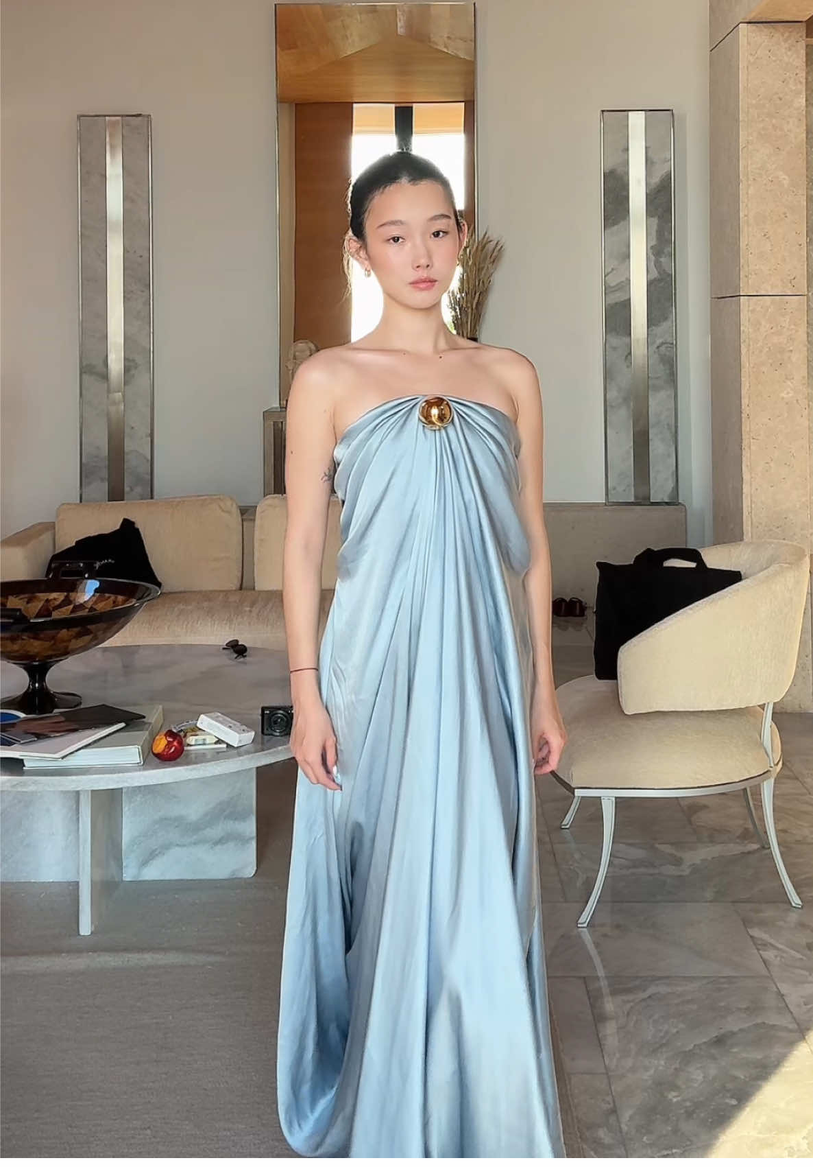 Still can’t get over this Loewe dress #outfitcheck #travel #amanzoe 