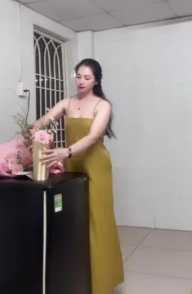 Cô ấy thật sự chẳng giỏi, cũng chẳng xinh đẹp, cô ấy chỉ có sự cố gắng học hỏi, kiên nhẫn , cố gắng mạnh mẽ nhất có thể , bởi cô ấy hiểu rằng cô ấy không hoàn hảo #❤️ #NhanVatChinh #fyp #xuhuong 