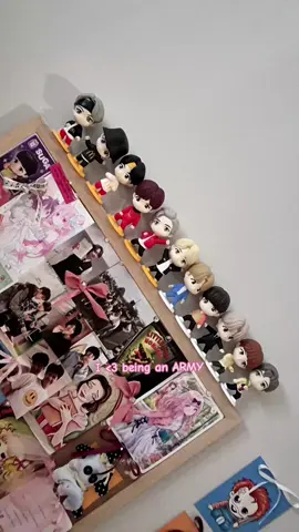 I meed more 😭😭 AND IK IT'S 3RD POST OK TINY TAN BUT UGH I LOVE EM SO MUCH #shooky #bts #bt21 #army #tinytan 