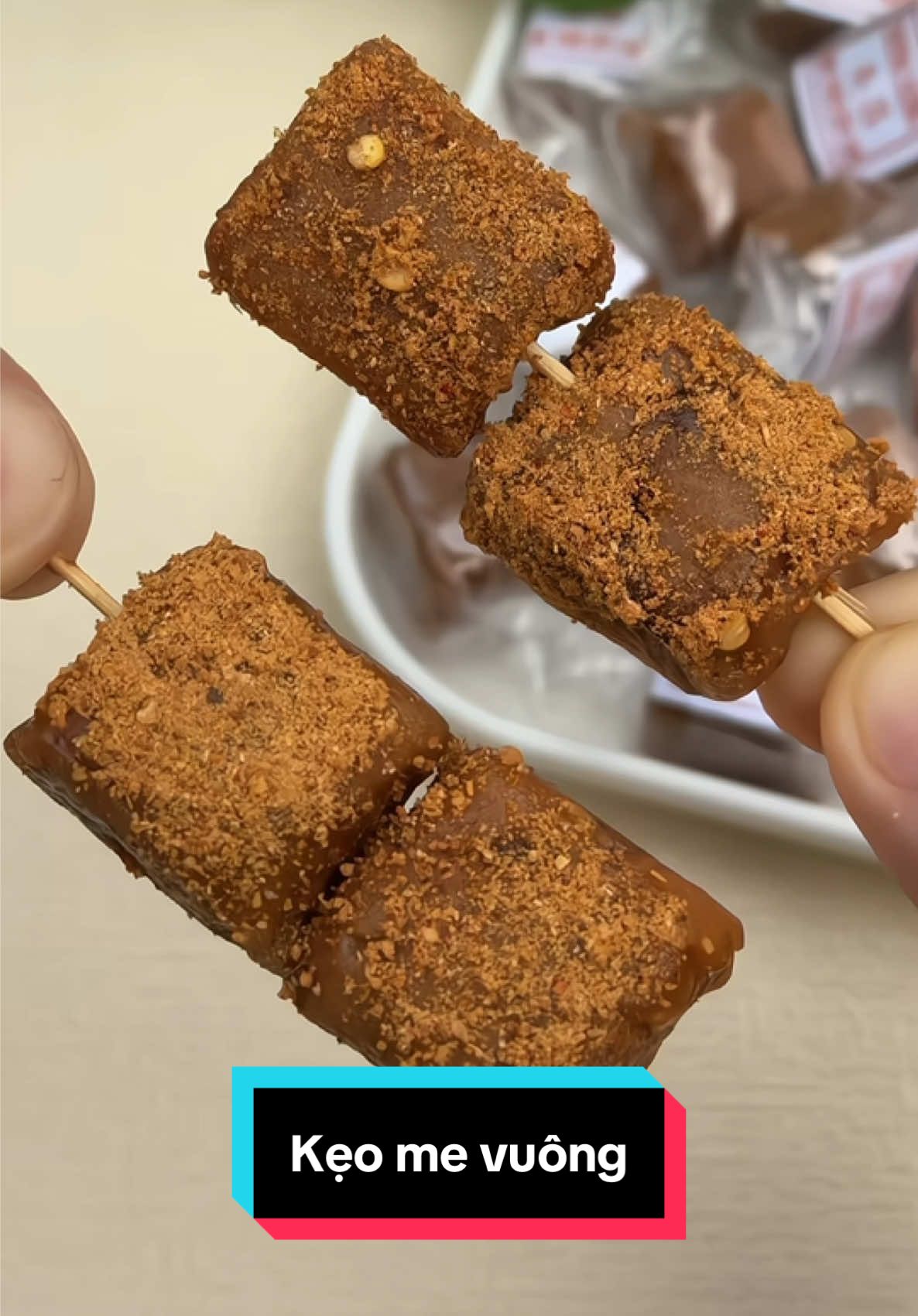 Kẹo me vuông chua cay #keomevuongtruongxuong #keomechuacay 