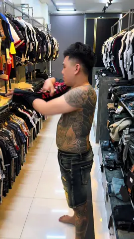 Nước sông có lúc cạn lúc đầy . Ngày mai chưa biết ai cươi ai đâu . NHỚ NHA #xuhuongtiktok2025 #daoly #khachquen #thửlàdính #đànẵng 