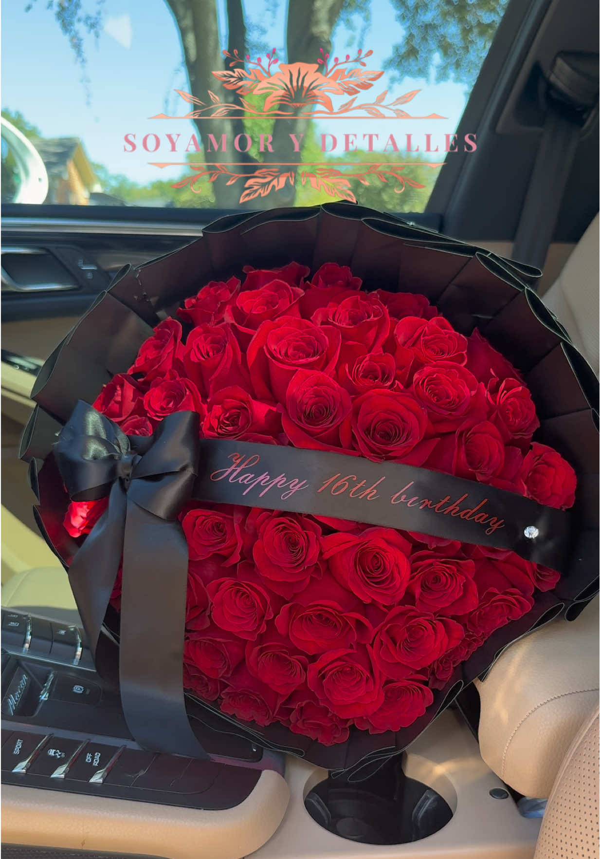 50 CT Red Roses 💌 @soy.amorydetalles 