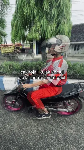 adate 😋@𝘽𝙧𝙤𝙙𝙪𝙙𝙪𝙪𝙪🌐 #fyp #fizr #twostroke #storyfizr #ponorogo24jam 