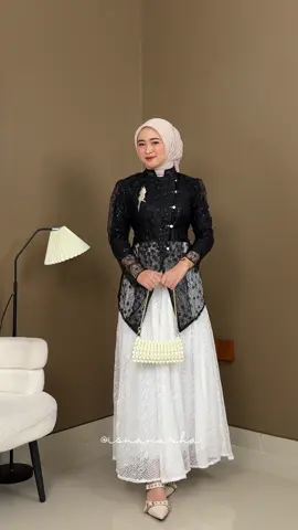 Cakep banget warna hitamnyaaa 😍  Detail Outfit klik l!nk di bio profil 🔗 Atasan l! nk n0. 829A @luckyrose_shop  🔗 Rok l! nk n0. 830A 🔗 Hijab l! nk n0. 673A 🔗 Tas l! nk n0. 809A 🔗 Sepatu l! nk n0. 321A Cara Order : Masuk ke profil > klik l!nk yg ada di bio (https://shpe) > klik cari produk ketik sesuai nomer yg udah di spill diatas > klik foto produk > bisa langsung klik beli ya!! Happy shoping #fyp #outfitideas #outfitinspiration #outfitkondangan #outfitlebaran 