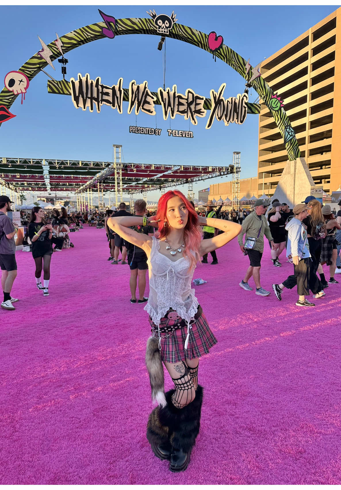 WWWY with @Eargasm Earplugs was one for the books!⛓️🖤🎀 #wwwy #wwwyfest #whenwewereyoung #festival #festivalvibes Las Vegas 