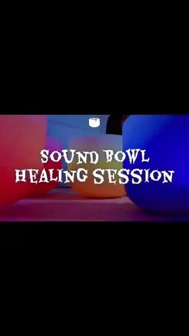 A quick sound bowl healing session! 🌟  (clearing my drafts) 💛 #frequency #soundtherapy #crystalbowlsoundhealing #soundhealing #chakras 