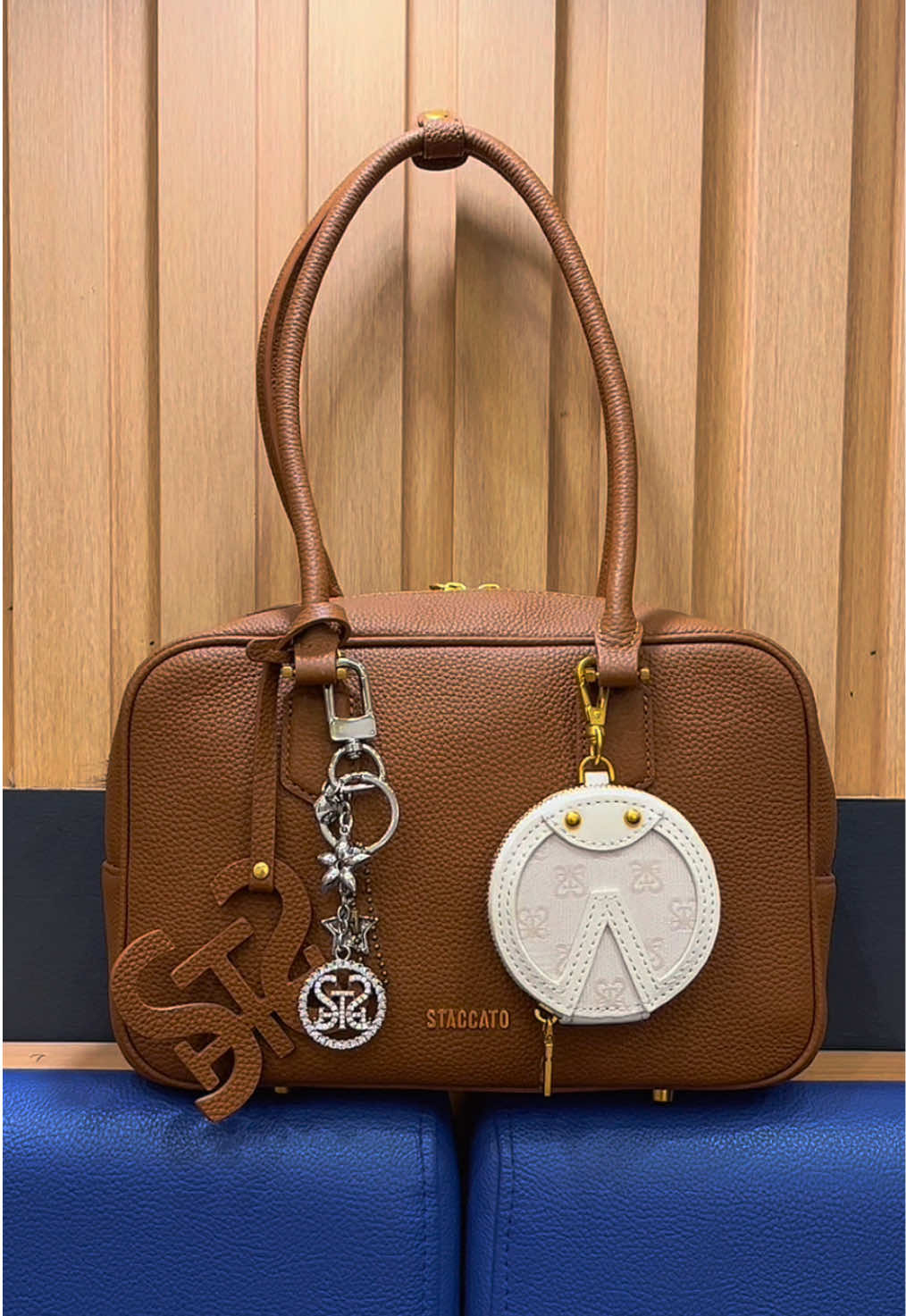 Staccato bag charm + wallet = your bag’s new bestie ✨ #StaccatoID #fashion #bagcharm #bagdecoration #staccatoreview 