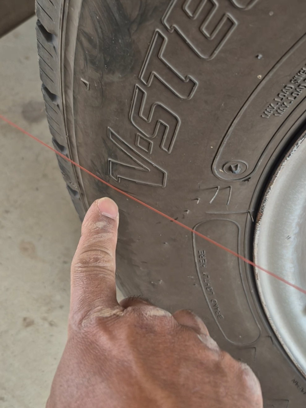 old-school wheel alignment technique #mechanic #tip #car #wheelalignment #tutorial 