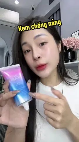 Kem chống nắng Skinaqua nâng tone tệp da lắm nè#kemchongnang #chongnangnangtone #chongnang #nhungthone #nhunghaiphongreview 