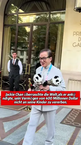 Jackie Chan überraschte die Welt,als er ankündigte, sein Vermögen von 400 Millionen Dollar nicht an seine Kinder zu vererben.#TikTok #fyp #foryoupage❤️❤️ #hollywood #celebrity #star #trends 