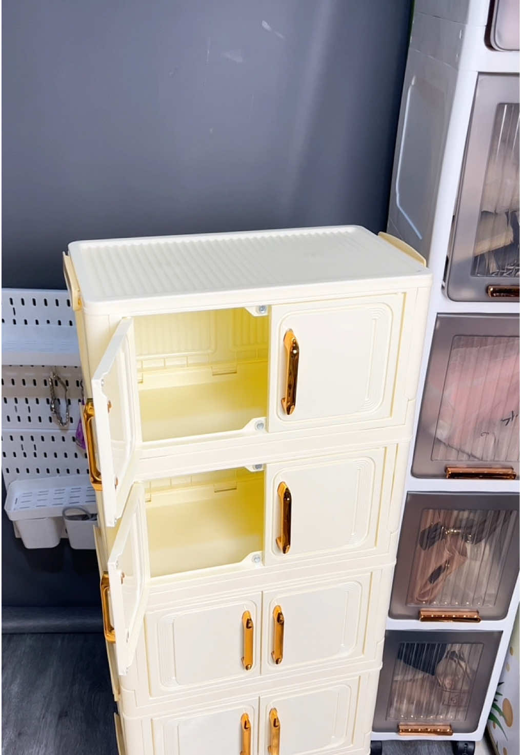 Lemari plastik serbaguna Aestethic ✨ #lemariplastik #lemariminimalis #lemariplastikaesthetic #lemaritas #lemarisepatu 