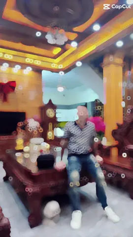Kể từ ngày đổ vỡ..Anh vội xoá hết đi mộng mơ