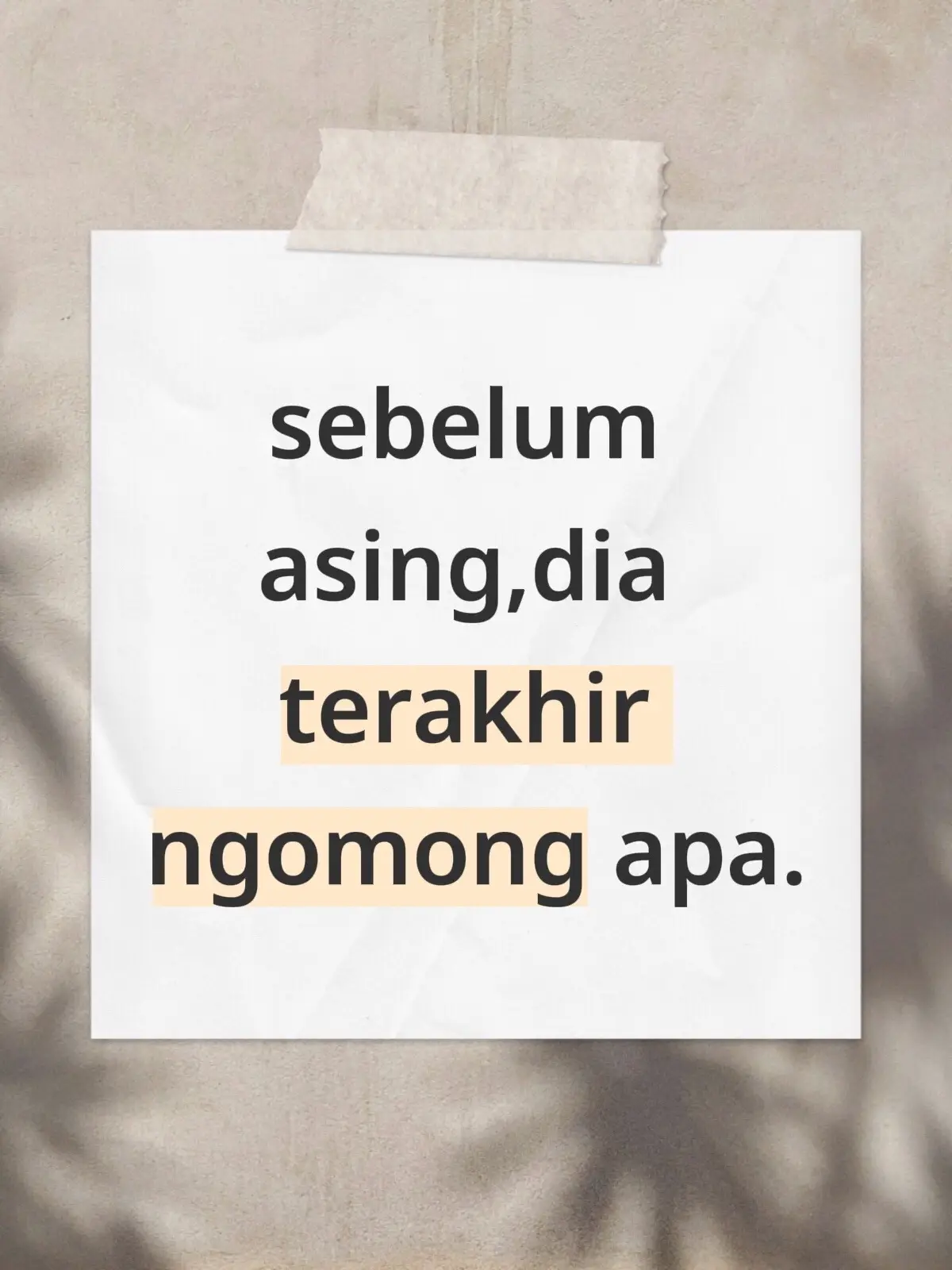 Berikut cara membuat martabak manis: Bahan-bahan: - 250 gram tepung terigu protein sedang - 1/2 sendok teh garam - 1 butir telur ukuran besar - 100 gram susu kental manis putih - 280 ml air - 1/2 sendok teh baking powder - 1/2 sendok teh soda kue - 2 sendok makan mentega, cairkan, lalu dinginkan - Gula pasir secukupnya untuk taburan - Keju parut secukupnya untuk taburan Cara Membuat: 1. Siapkan mangkuk, campur semua bahan adonan, kecuali soda kue. Aduk hingga rata menggunakan balloon whisk . 2. Diamkan adonan selama 15 - 30 menit . 3. Setelah itu, masukkan soda kue ke dalam adonan dan aduk hingga rata . 4. Panaskan teflon ukuran kecil, tuang adonan dan panggang dengan api sedang. Perhatikan api agar tak terlalu besar dan membuat adonan gosong . 5. Jika sudah setengah matang dan permukaannya mulai bergelembung, taburkan gula di atasnya. Masak kembali hingga matang . 6. Angkat martabak dari teflon, olesi dengan mentega dan taburi dengan topping sesuai selera . 7. Potong bagian tengah martabak, lipat menjadi dua bagian. Sajikan .#fyppppppppppppppppppppppp #promomakangajian #bismillahfyp 